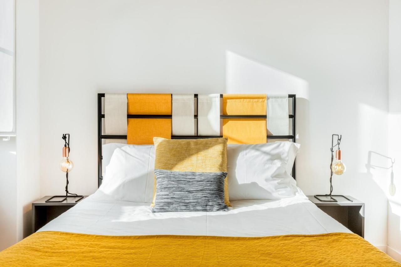 Rustic City View Apartments In Baixa By River Tagus Lisbon Room photo