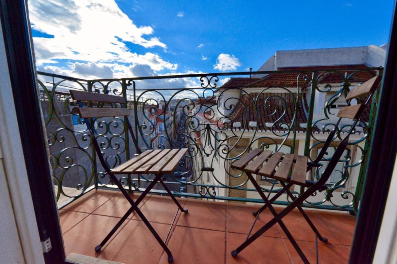Rustic City View Apartments In Baixa By River Tagus Lisbon Exterior photo