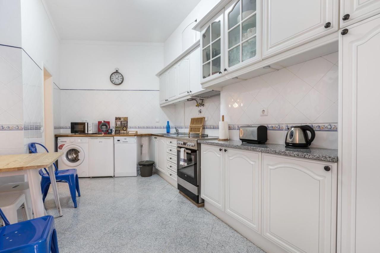 Rustic City View Apartments In Baixa By River Tagus Lisbon Exterior photo