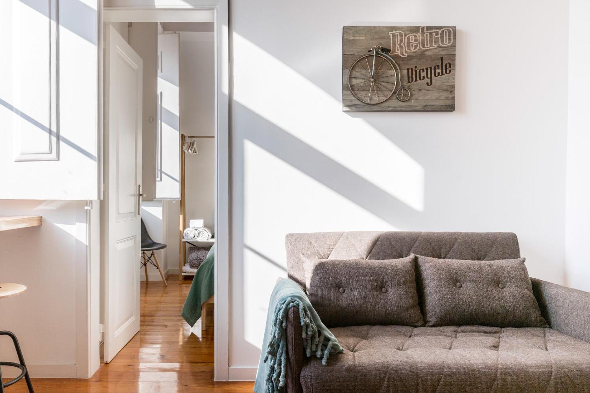 Rustic City View Apartments In Baixa By River Tagus Lisbon Room photo