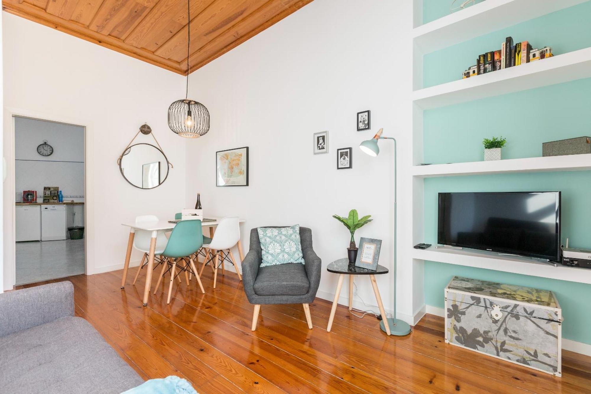 Rustic City View Apartments In Baixa By River Tagus Lisbon Room photo